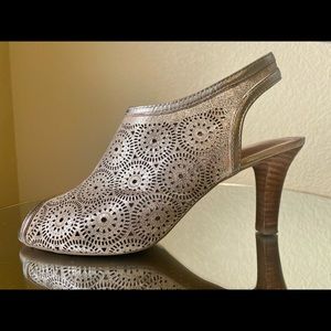 Gold Leather High Heels